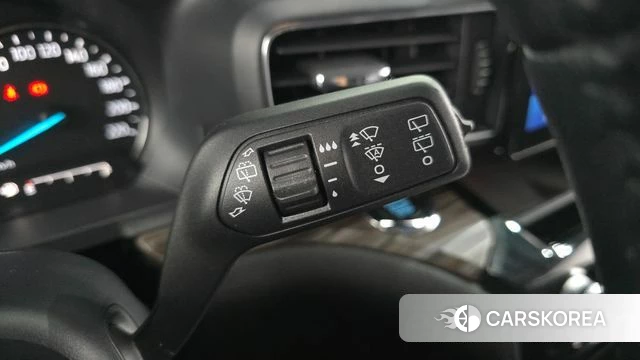 Ford Explorer 6th Generation 2021 Белый из Кореи, фото 5