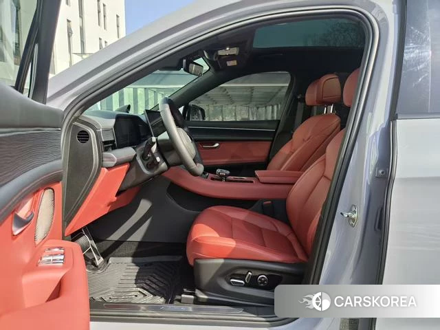 AITO Ask the world M5 2024 Серебристо-серый из Китая, фото 5