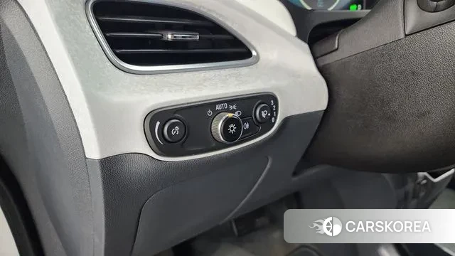 Chevrolet (GM Daewoo) Bolt EV 2019 Белый из Кореи, фото 5