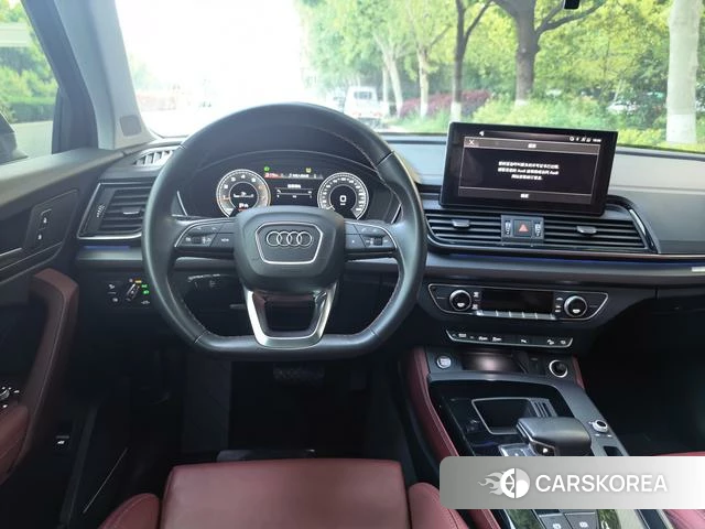 Audi Q5L 2023 Темно-серый из Китая, фото 5