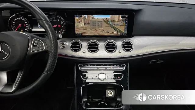 Mercedes-Benz E-Class W213 2018 Белый из Кореи, фото 5