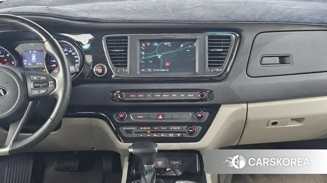 Kia The New Carnival 2018 Серебряный из Кореи, фото 5