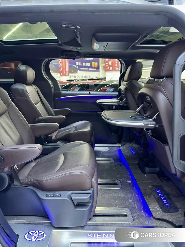 Toyota Saina 2022 Белый из Китая, фото 5