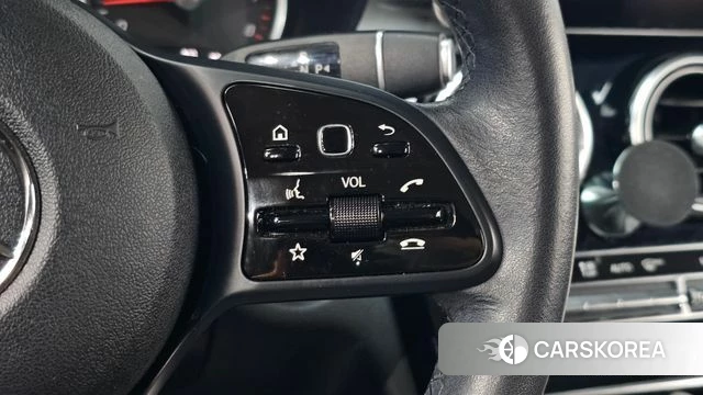Mercedes-Benz C-Class W205 2019 Белый из Кореи, фото 5