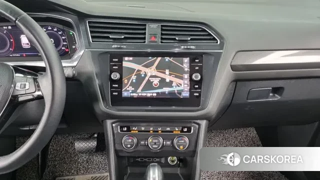 Volkswagen Tiguan Allspace 2020 Черный из Кореи, фото 5