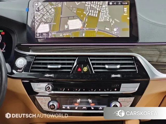 BMW 5 Series (G30) 2021 Белый из Кореи, фото 5