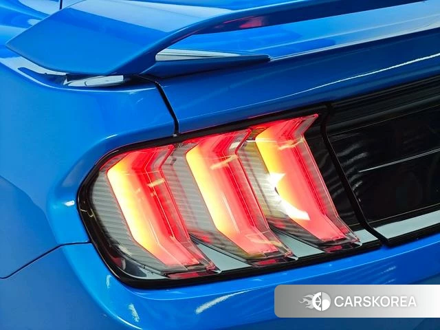Ford Mustang 2021 Синий из Китая, фото 5