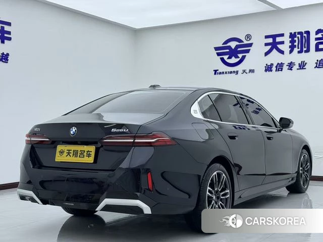 BMW 5 series 2025 Черный из Китая, фото 5