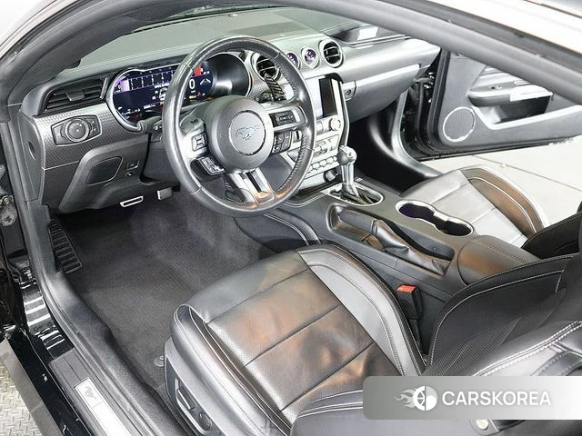 Ford Mustang 2022 Черный из Кореи, фото 5