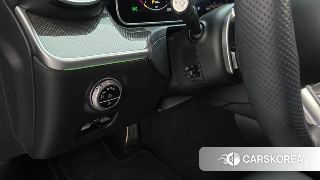 Mercedes-Benz C-Class W206 2023 Серый из Кореи, фото 5