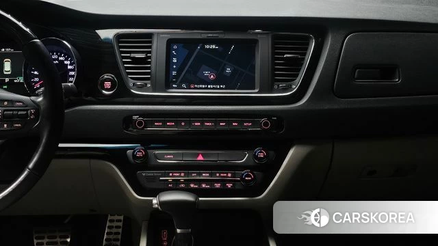 Kia The New Carnival 2019 Черный из Кореи, фото 5