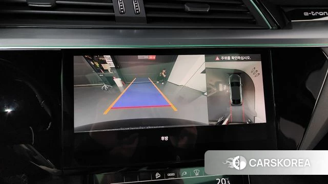 Audi e-Tron 2021 Черный из Кореи, фото 5
