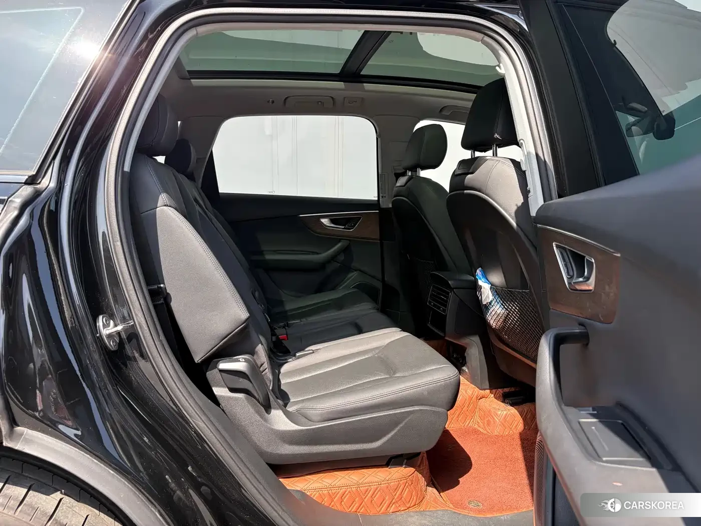 Audi Q7 2022 Черный из Китая, фото 5