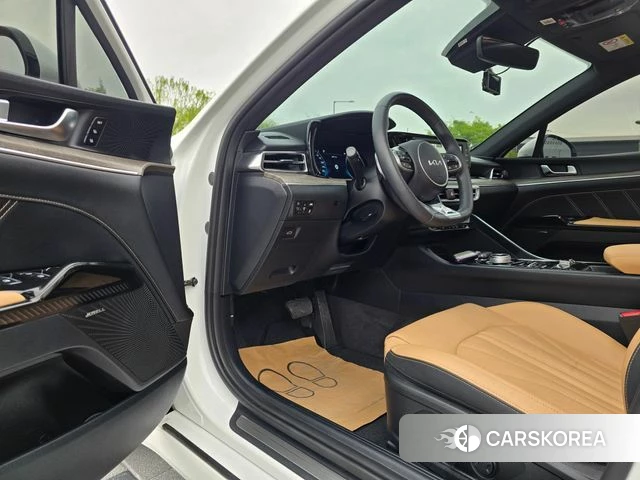 Kia K5 3rd generation 2022 Белый из Кореи, фото 5