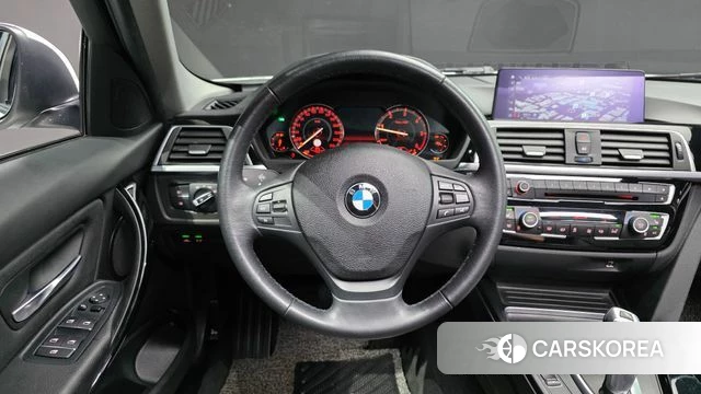 BMW 3 Series (F30) 2018 Белый из Кореи, фото 5