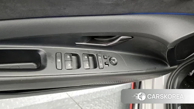 Hyundai Avante (CN7) 2021 Серебристо-серый из Кореи, фото 5