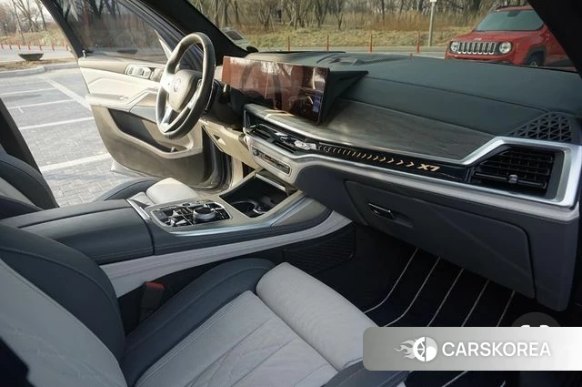 BMW X7 (G07) 2023 Серый из Кореи, фото 5