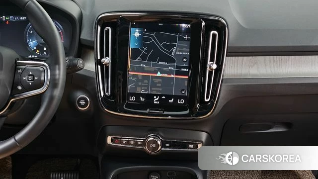Volvo XC40 2021 Белый из Кореи, фото 5