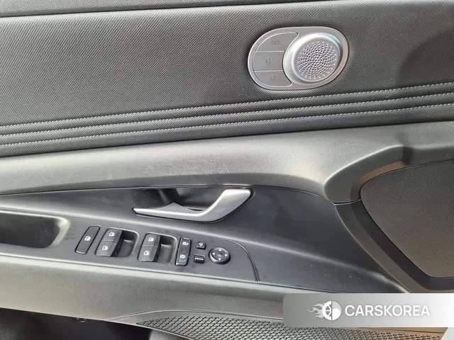 Hyundai Avante Hybrid (CN7) 2022 Белый из Кореи, фото 5