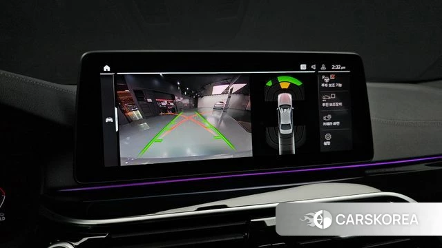 BMW 5 Series (G30) 2020 Серебристо-серый из Кореи, фото 5