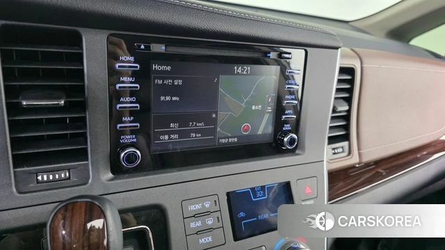 Toyota Sienna 2018 Серый из Кореи, фото 5