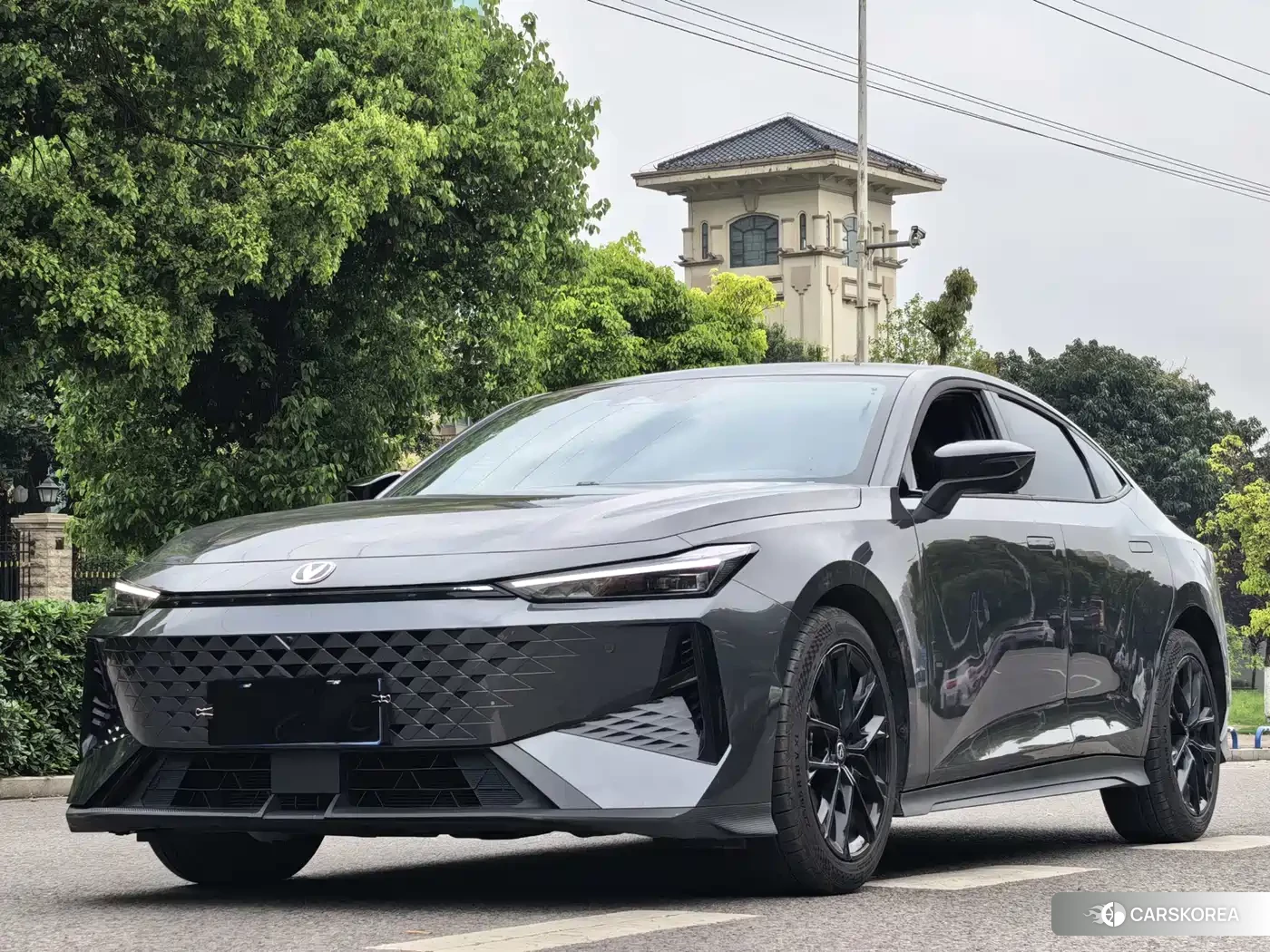 Chang'an Changan UNI-V 2024 Silver/gray из Китая, фото 5