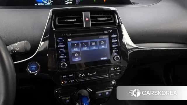 Toyota Prius 4th Generation 2019 Белый из Кореи, фото 5