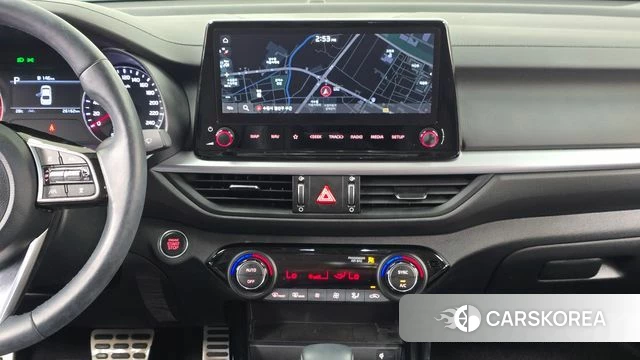 Kia The New K3 2nd generation 2022 Белый из Кореи, фото 5