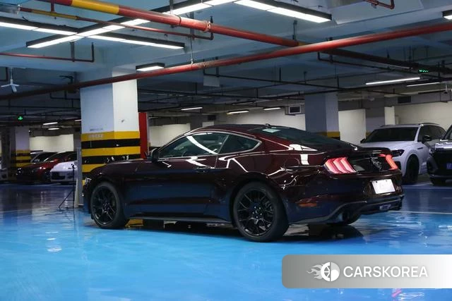 Ford Mustang 2018 Красный из Китая, фото 5