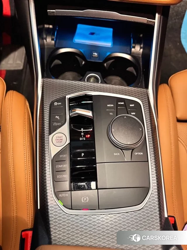 BMW 3 Series (G20) 2023 Небесно-голубой из Кореи, фото 5