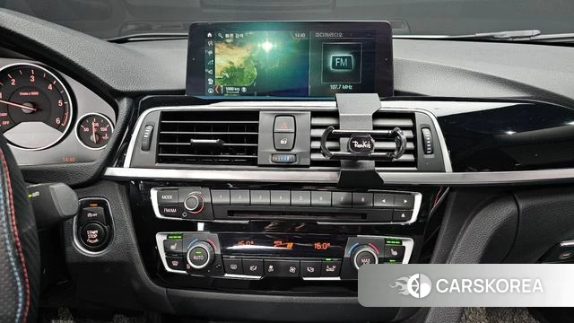 BMW 3 Series (F30) 2018 Белый из Кореи, фото 5