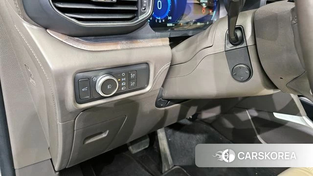 Ford Explorer 6th Generation 2022 Белый из Кореи, фото 5