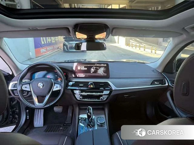 BMW 5 series 2021 Черный из Китая, фото 5