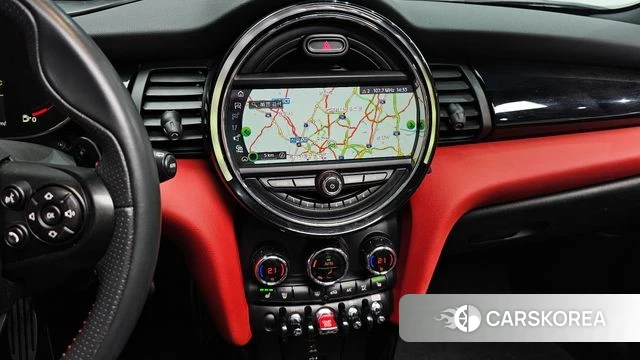 Mini Cooper S 2021 Жемчужный цвет из Кореи, фото 5