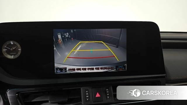 Lexus ES300h 7th generation 2021 Серебристо-серый из Кореи, фото 5