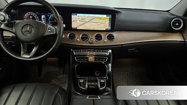 Mercedes-Benz E-Class W213 2018 Черный из Кореи, фото 5