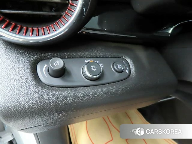 Chevrolet (GM Daewoo) Trax Crossover 2025 Белый из Кореи, фото 5