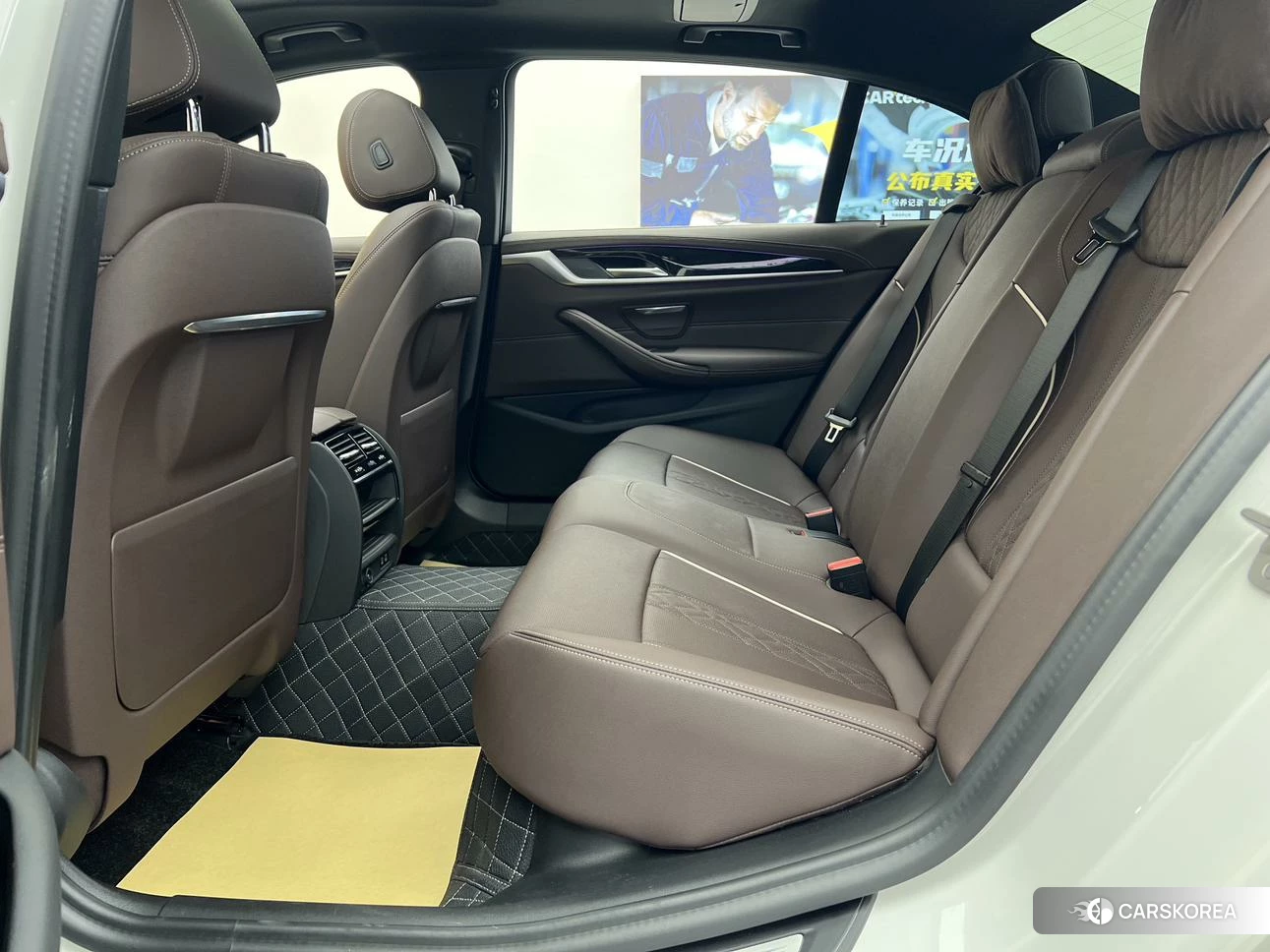 BMW 5 series 2021 Белый из Китая, фото 5