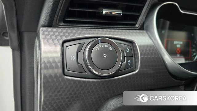 Ford Mustang 2018 Белый из Кореи, фото 5