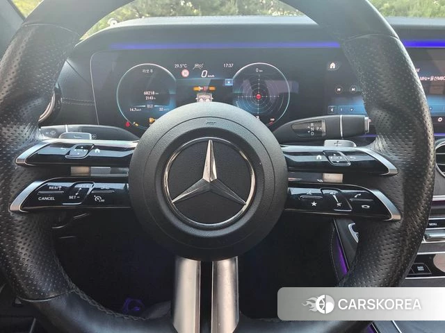 Mercedes-Benz E-Class W213 2021 Белый из Кореи, фото 5