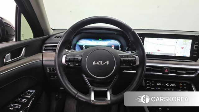 Kia K5 Hybrid 3rd Generation 2023 Черный из Кореи, фото 5