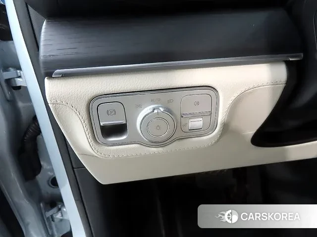 Mercedes-Benz GLE-Class W167 2025 Серебряный из Кореи, фото 5