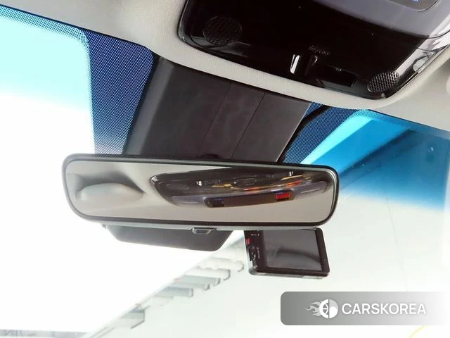 Hyundai Staria 2022 Серебристо-серый из Кореи, фото 5