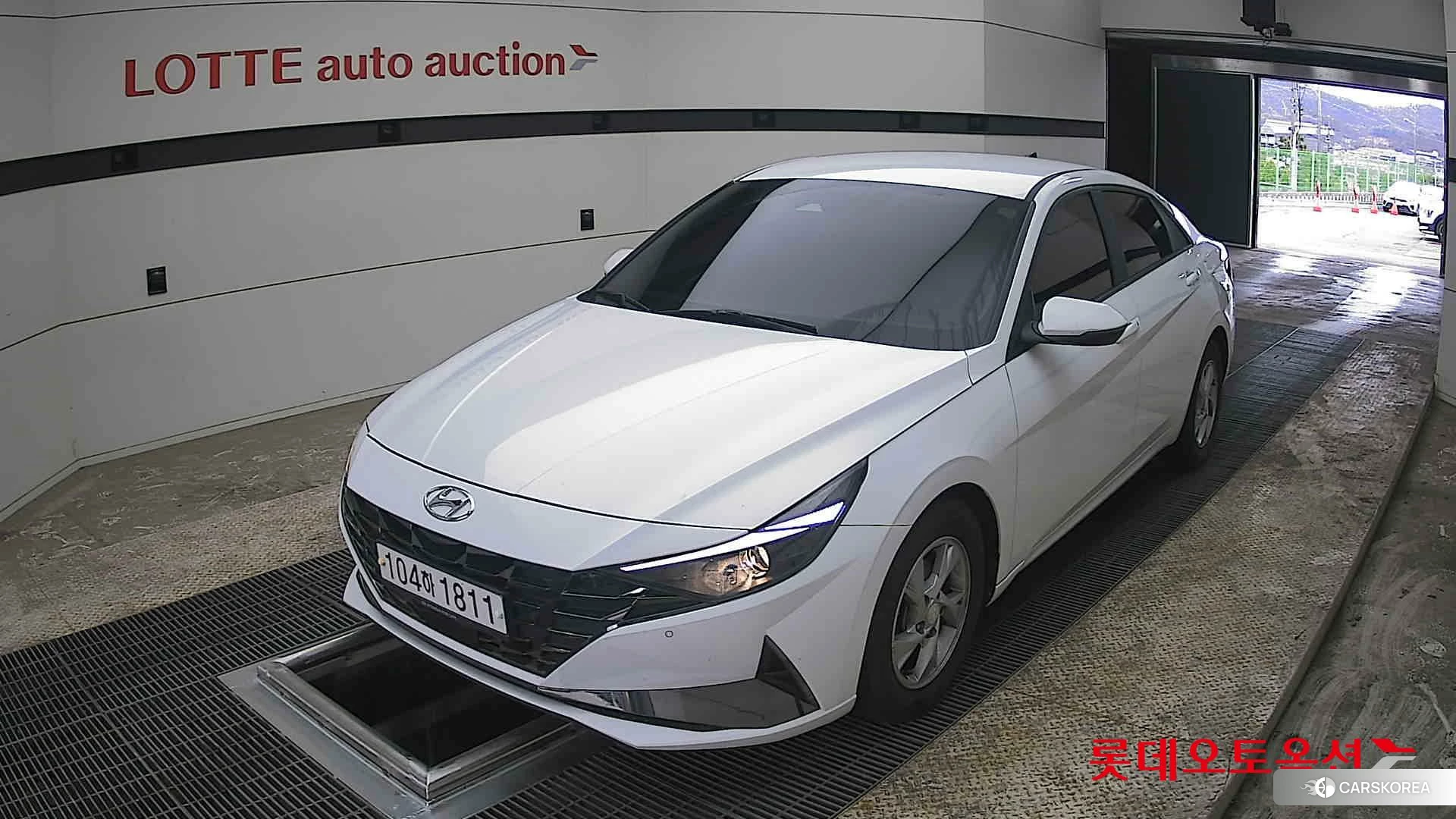 Hyundai Avante 2021 Polar White из Кореи, фото 5