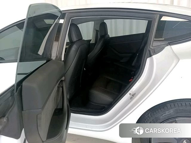 Tesla Model 3 2022 Белый из Китая, фото 5