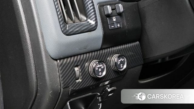 Chevrolet (GM Daewoo) Real New Colorado 2021 Черный из Кореи, фото 5