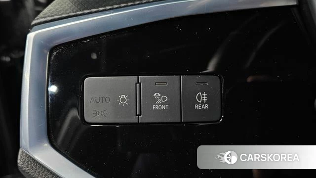 Audi Q3 (F3) 2022 Серый из Кореи, фото 5