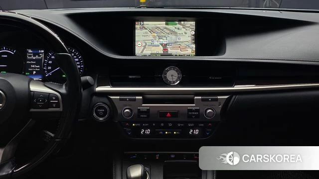 Lexus New ES300h 2018 Белый из Кореи, фото 5