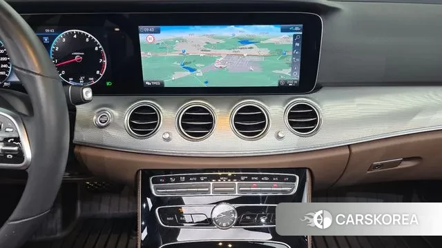 Mercedes-Benz E-Class W213 2020 Белый из Кореи, фото 5