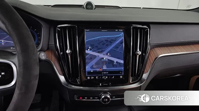 Volvo V60 Cross-Country 2nd Generation 2023 Серый из Кореи, фото 5